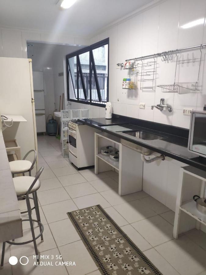Apartamento Amplo A Menos De 400 Metros Da Praia Localizado Proximo A Praca Da Brunella, Area Nobre Do Guaruja. Екстериор снимка
