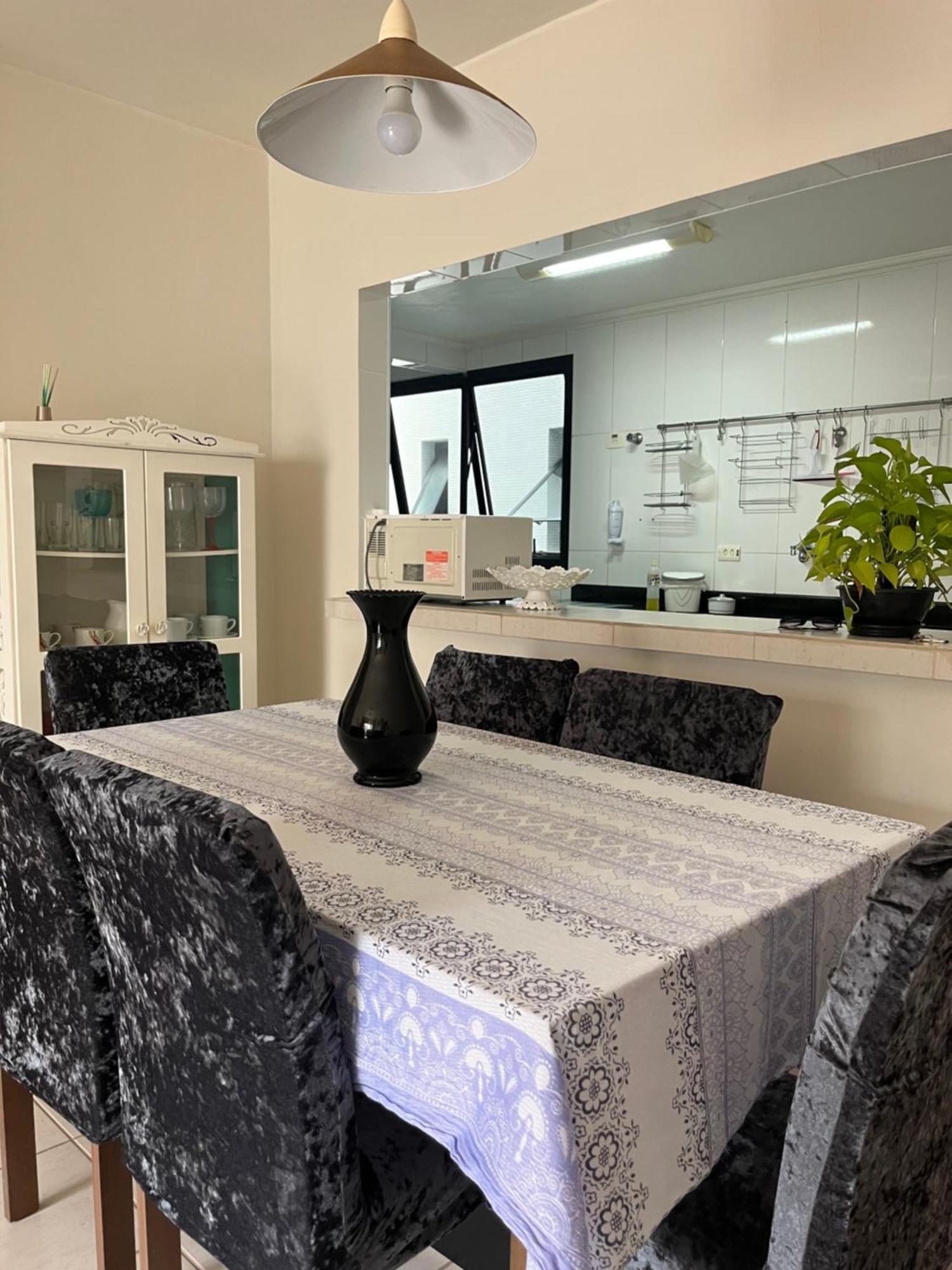 Apartamento Amplo A Menos De 400 Metros Da Praia Localizado Proximo A Praca Da Brunella, Area Nobre Do Guaruja. Екстериор снимка